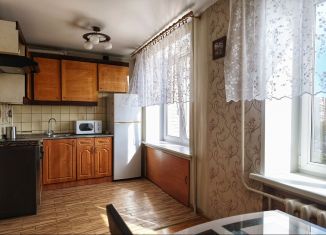 Сдаю 3-комнатную квартиру, 59.3 м2, Санкт-Петербург, проспект Космонавтов, 27к1