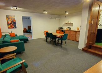 Сдам двухкомнатную квартиру, 75 м2, Карелия, Высотная улица, 1