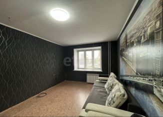 Сдам в аренду 2-комнатную квартиру, 46.3 м2, Ачинск, улица Манкевича, 18