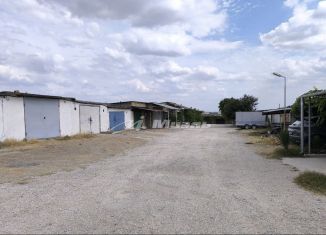 Продаю гараж, 30 м2, Крым, улица Мира, 106