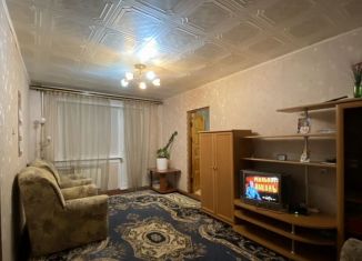 Сдаю 2-ком. квартиру, 43 м2, Ивановская область, улица Парижской Коммуны, 11