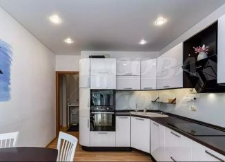 Продается 1-комнатная квартира, 37 м2, Тюмень, улица Александра Протозанова, 18к1