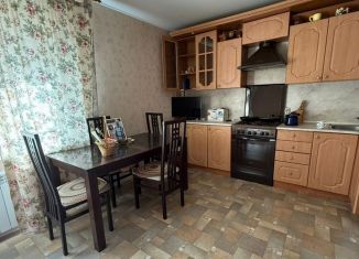 Продается двухкомнатная квартира, 76 м2, Рязань, улица Советской Армии, 19к2
