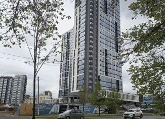 Продажа 3-ком. квартиры, 85 м2, Челябинск, улица 250-летия Челябинска, 27