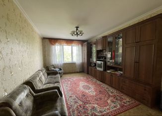 Продажа трехкомнатной квартиры, 63 м2, Старый Оскол, микрорайон Жукова, 42