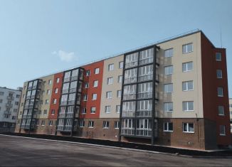 Продается 2-комнатная квартира, 48 м2, Березники, улица Уральских Танкистов, 8/3