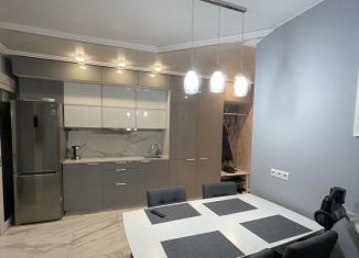 Продам трехкомнатную квартиру, 51 м2, Сочи, улица Ленина, 298Бк7