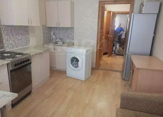 Двухкомнатная квартира в аренду, 68 м2, Тюмень, Транспортная улица, 79