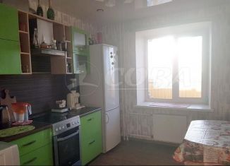 Продам 1-ком. квартиру, 37 м2, Тюмень, улица Самарцева, 177