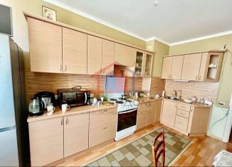 Продажа 3-комнатной квартиры, 65 м2, Старый Оскол