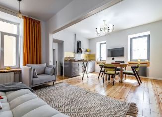 2-ком. квартира в аренду, 65 м2, Санкт-Петербург, Литейный проспект, 35