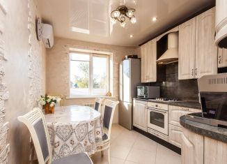 Продам дом, 213 м2, посёлок городского типа Яблоновский, улица Горького, 24