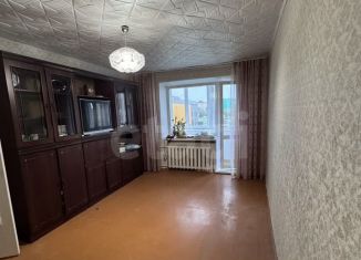 Продам 2-комнатную квартиру, 48.8 м2, Златоуст, Уральская улица, 1