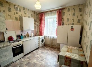 Сдаю в аренду однокомнатную квартиру, 40 м2, Киржач, улица Десантников, 13/1