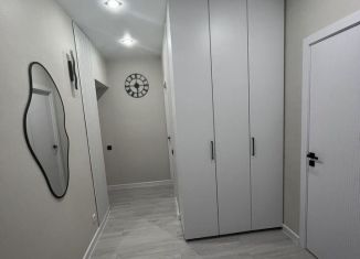 Продам 2-ком. квартиру, 44.5 м2, Октябрьский, улица Рахимьяна Насырова, 11