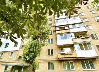 Продажа трехкомнатной квартиры, 60.7 м2, Саратов, улица имени В.Н. Симбирцева, 14