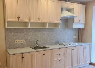 Сдам в аренду двухкомнатную квартиру, 67 м2, деревня Мокшино, Рождественская улица, 14