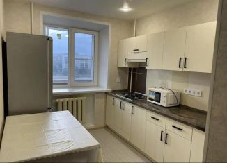 Аренда 1-ком. квартиры, 37 м2, Татарстан, улица Серова, 15