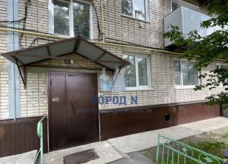 Продаю 2-ком. квартиру, 43.6 м2, Яровое, улица 40 лет Октября, 6А