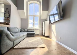 Продаю 2-комнатную квартиру, 74 м2, Калининград, улица Куйбышева, 68