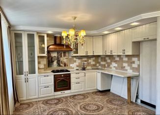 Продажа трехкомнатной квартиры, 85 м2, Курск, Запольная улица, 41