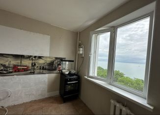 Продается 2-ком. квартира, 50.1 м2, Керчь, Черноморская улица, 16