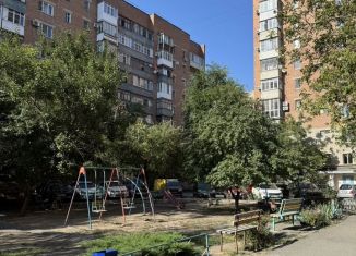 Сдается в аренду 3-комнатная квартира, 69 м2, Таганрог, улица Фрунзе, 150