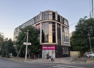 Сдам офис, 188 м2, Краснодарский край, улица Кубанская Набережная, 142