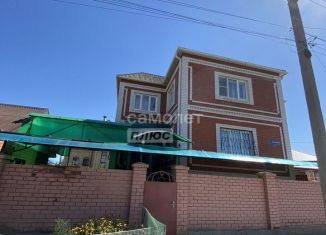 Продаю коттедж, 290 м2, Астрахань, 1-я Персиковая улица, 27