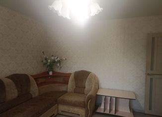 Сдается в аренду 2-комнатная квартира, 44 м2, Татарстан, 18-й комплекс, 8