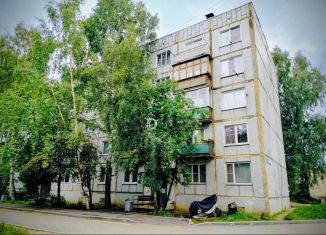 Продажа 2-ком. квартиры, 46.9 м2, Киров, Ульяновская улица, 22к1