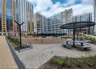 Продаю 3-ком. квартиру, 89.8 м2, Воронеж, улица Загоровского, 5/1