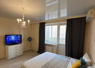 Продам 1-комнатную квартиру, 40 м2, Ростов-на-Дону, проспект Соколова, 92, Кировский район