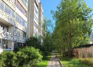 Продам 2-ком. квартиру, 56.8 м2, Карелия, улица Древлянка, 4к1