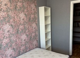 Сдается 3-ком. квартира, 58 м2, Санкт-Петербург, Суздальский проспект, 9, метро Проспект Просвещения