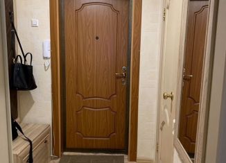 Сдаю однокомнатную квартиру, 30 м2, Тольятти, Юбилейная улица, 85