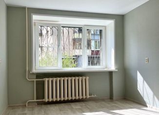 Продам 1-комнатную квартиру, 30.3 м2, Кстово, площадь Мира, 2