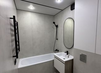 Продаю 1-ком. квартиру, 50.7 м2, Тамбов, Мичуринская улица, 25