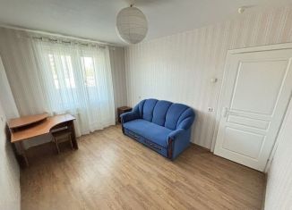 Трехкомнатная квартира в аренду, 70 м2, Краснодар, улица имени 40-летия Победы, 33/6, микрорайон ЗИП