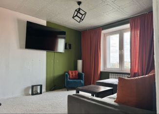 Сдается двухкомнатная квартира, 39.5 м2, Москва, улица Винокурова, 17к2, метро Крымская