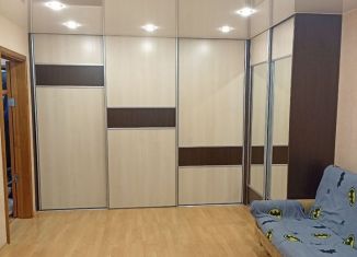 Сдам 1-ком. квартиру, 42 м2, Тюмень, улица Тимирязева, 130