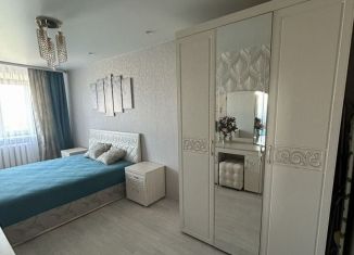 Продается 3-ком. квартира, 61.6 м2, Яровое, улица 40 лет Октября, 7