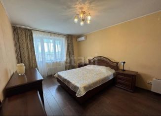 Сдается в аренду трехкомнатная квартира, 80.6 м2, Тюмень, Мало-Загородная улица, 19