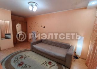 Сдается двухкомнатная квартира, 44.5 м2, Мурманск, улица Академика Книповича, 40