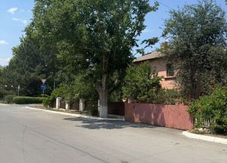 Продаю двухкомнатную квартиру, 42.2 м2, Крым, улица Ленина, 9