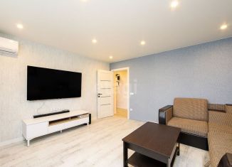 Трехкомнатная квартира на продажу, 72 м2, Калининград, улица Старшины Дадаева, 59