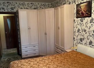 Сдам в аренду 3-комнатную квартиру, 59.6 м2, Кингисепп, Большая Советская улица, 37/2