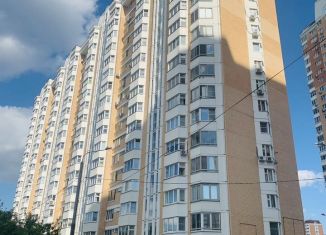 Сдается в аренду 1-ком. квартира, 38 м2, Москва, Радужная улица, 11
