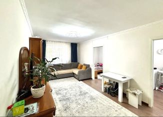 Сдам в аренду двухкомнатную квартиру, 61 м2, Краснодар, улица имени Сергея Есенина, 84, Музыкальный микрорайон