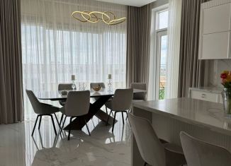 4-комнатная квартира на продажу, 300 м2, Махачкала, улица Хаджи Булача, 29